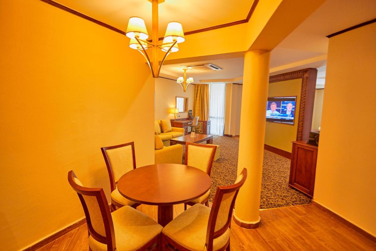 Goma Serena Hotel Buitenkant foto